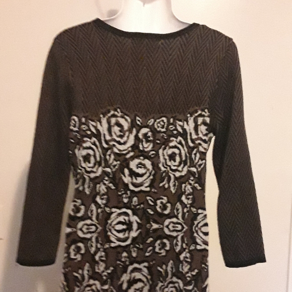 NINE WEST DRESS. - Picture 5 of 5